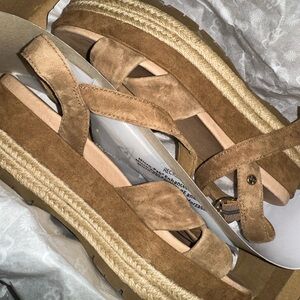 Women’s Ugg Sandals
